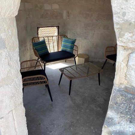 La Tour 3: Appart Au Coeur De La Petite Venise LʼIsle-sur-la-Sorgue Exterior foto